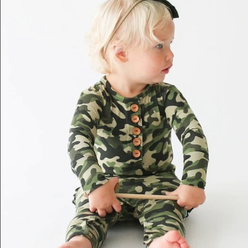 Posh Peanut Cadet long sleeve ruffled Henley romper (NWT)